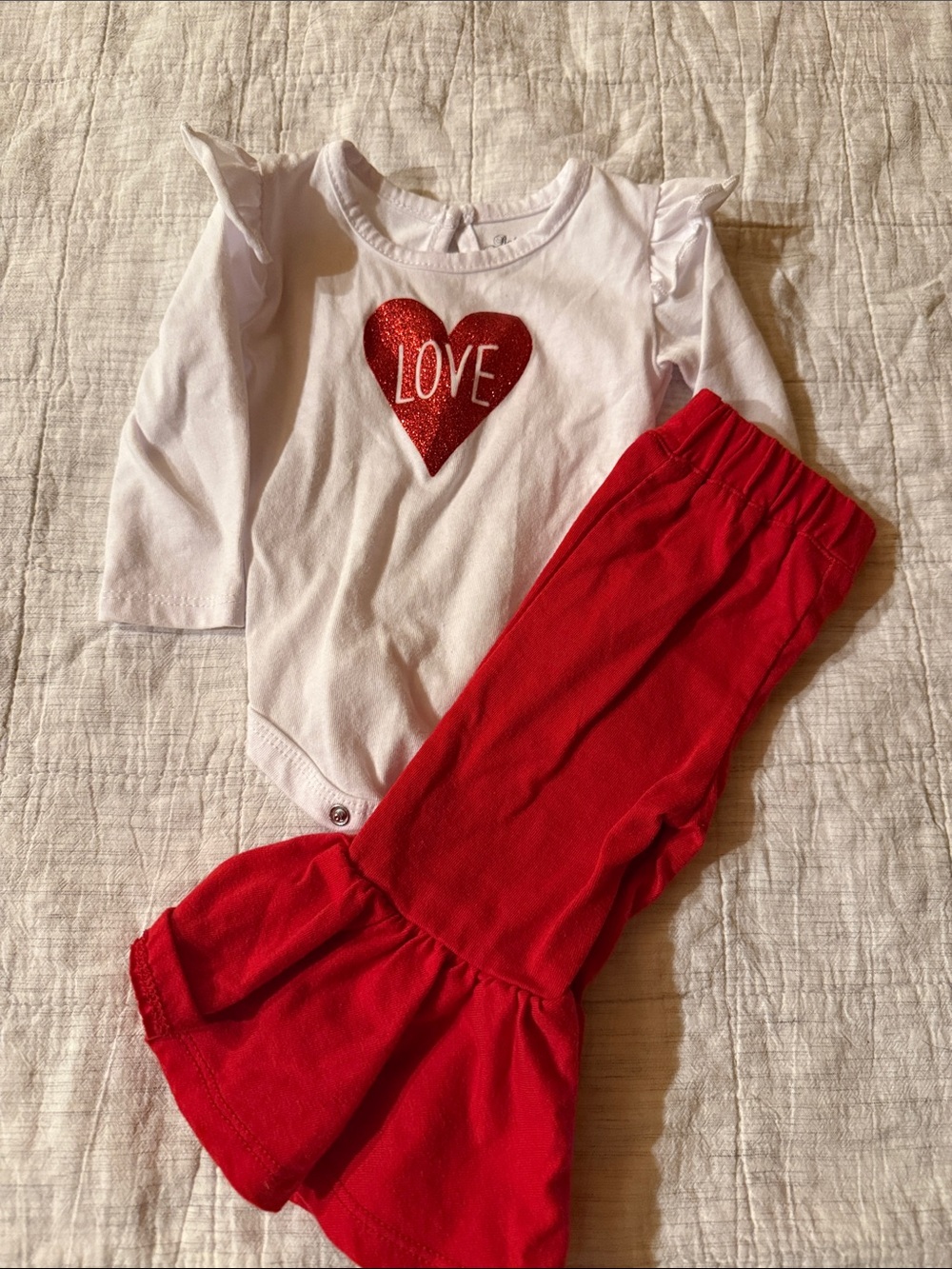 Girls White Long-Sleeve Bodysuit & Red Ruffle Pants Pajama Set - LOVE Heart